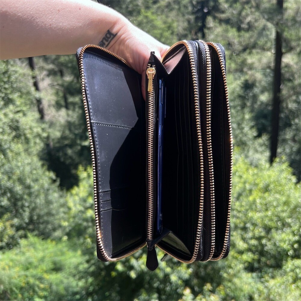 COACH Double Zip-Around Travel Wallet Signature Canvas BLK/BRN w Gold Hardware - Picture 4 of 12